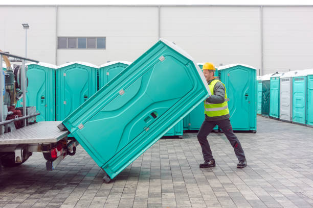Best Portable restroom trailer rental  in Deerfield, IL