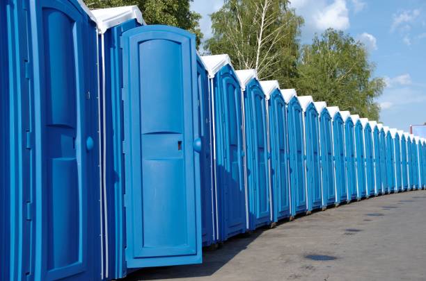 Porta potty delivery and setup in Deerfield, IL
